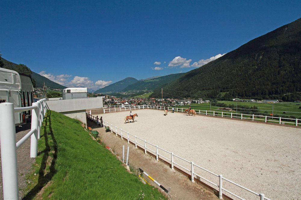 Family Apart Stubai Fulpmes Exterior photo